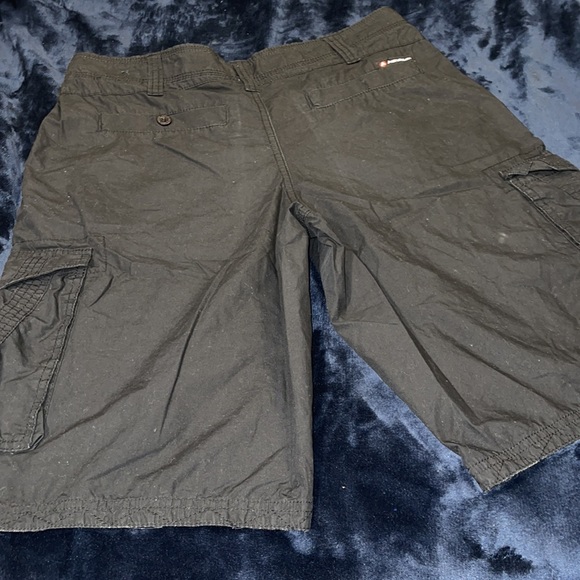 CARGO SHORTS - Picture 2 of 3
